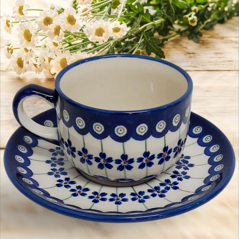 Tasse und Untertasse