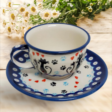 cup and saucer